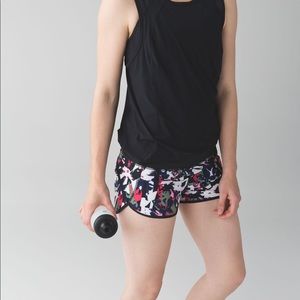Lululemon Speed Short size 8